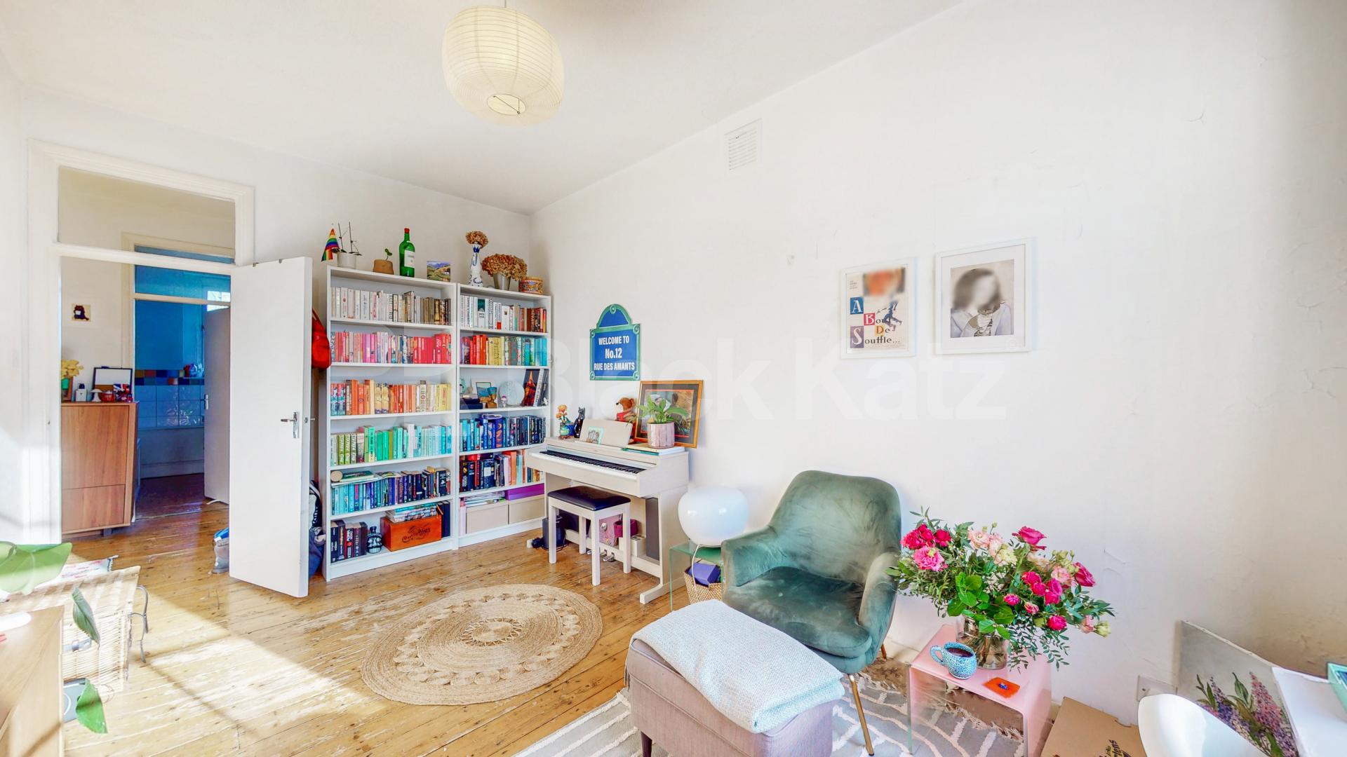 Luxury One Bedroom Residence Moments from Hyde Park  Gloucester Terrace, Paddington / Bayswater